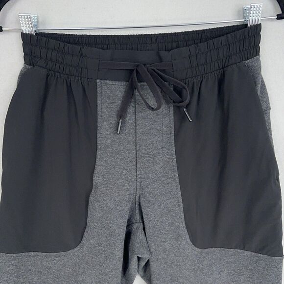 Lululemon Shorts Mens Small Gray Black City Commute Athletic Active Performance - Picture 2 of 13